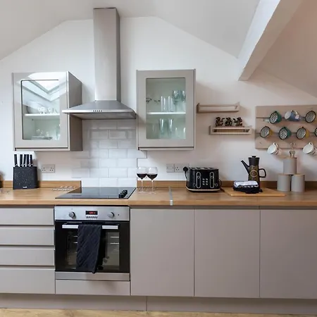 The Amazing Attik * 스킵턴