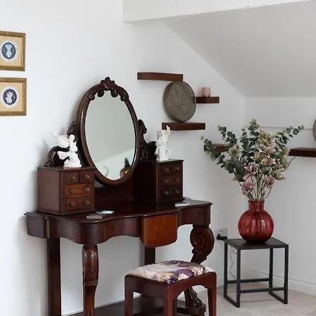 The Amazing Attik 아파트 스킵턴